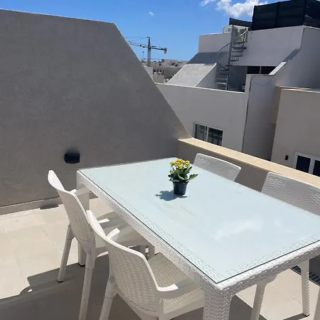 Three Bedroom Penthouse * San Gwann