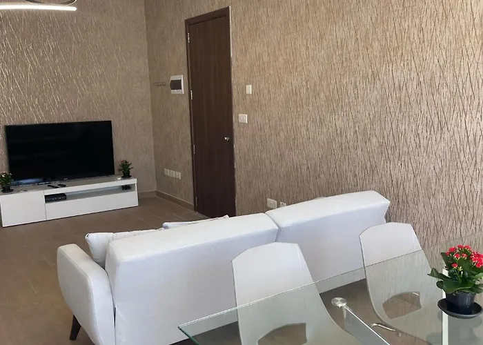 דירה Three Bedroom Penthouse *